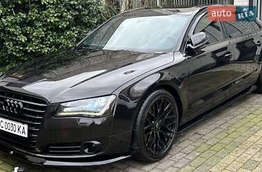 Audi A8  2012