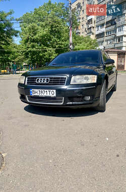 Audi A8  2004