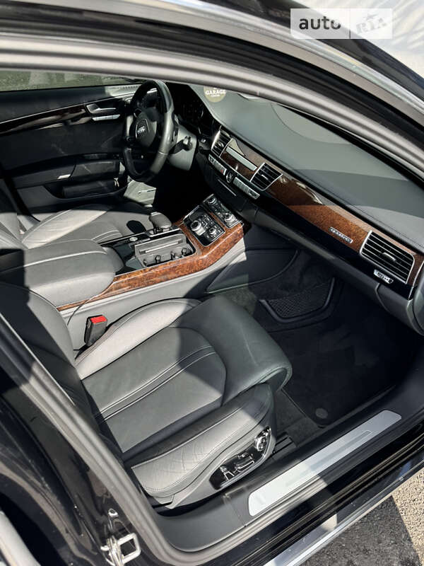 Седан Audi A8 2014 в Ивано-Франковске