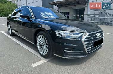 Audi A8  2021