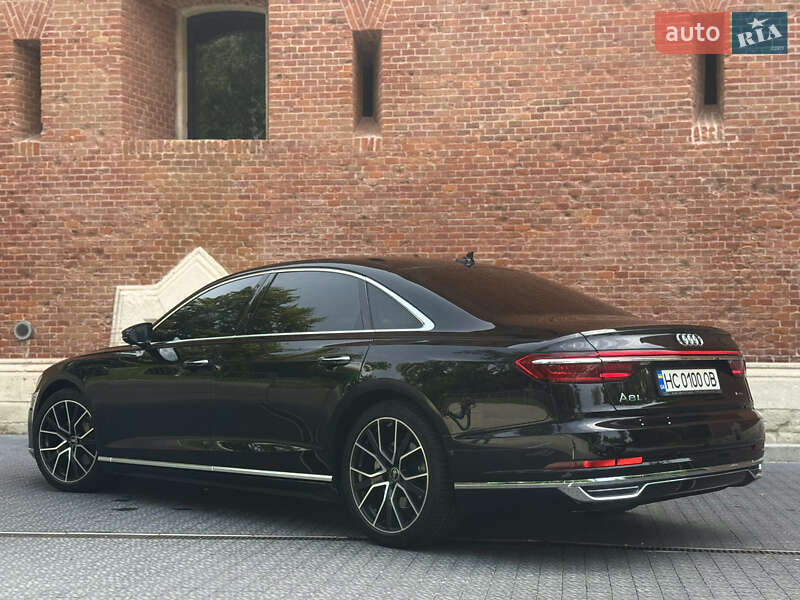 Седан Audi A8 2020 в Львові