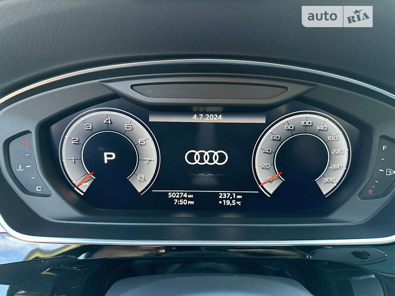 Седан Audi A8 2018 в Черновцах