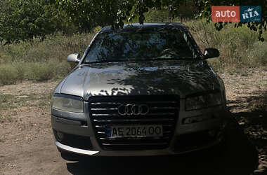 Audi A8  2004