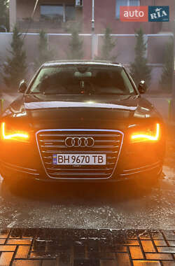 Audi A8  2012