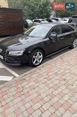 Audi A8  2015