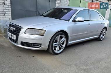 Audi A8  2008