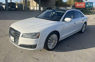 Audi A8  2015
