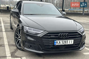 Audi A8  2021