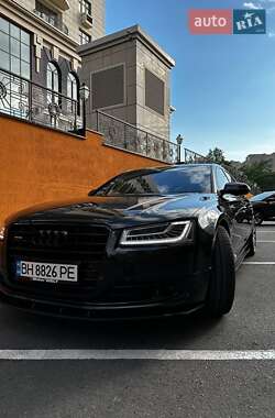Audi A8  2016