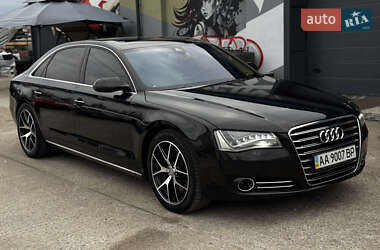 Audi A8  2011