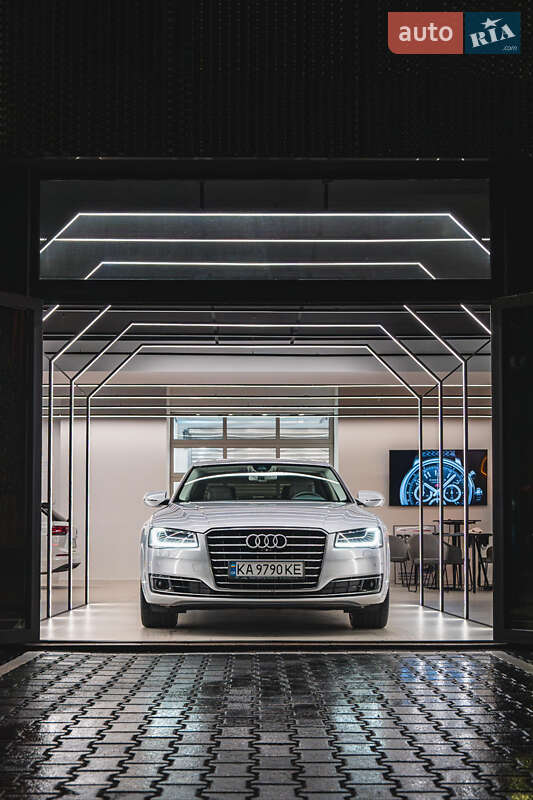 Седан Audi A8 2014 в Киеве фото 12 Седан Audi A8 2014 в Киеве