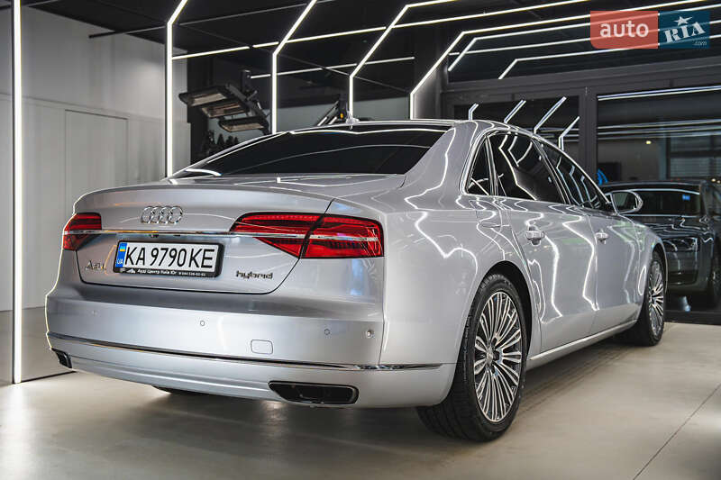 Седан Audi A8 2014 в Киеве фото 35 Седан Audi A8 2014 в Киеве