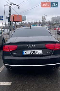 Audi A8  2011