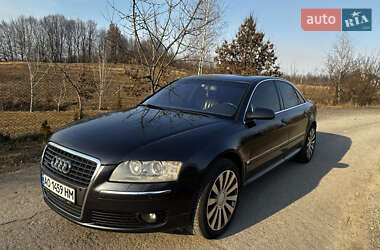 Audi A8  2005