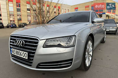 Audi A8  2012