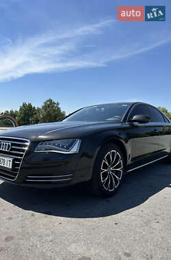 Audi A8  2011