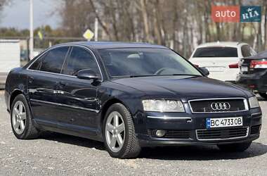 Audi A8  2004