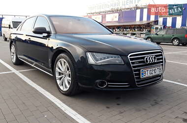 Audi A8  2011