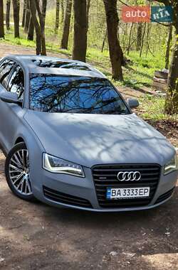 Audi A8  2012