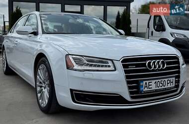 Audi A8  2016