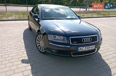 Audi A8  2004