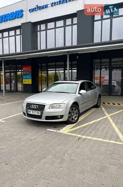 Audi A8  2007
