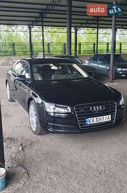 Audi A8  2013