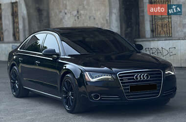 Audi A8  2013