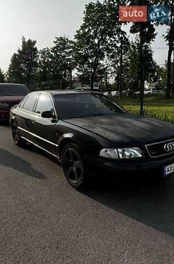 Audi A8  1995