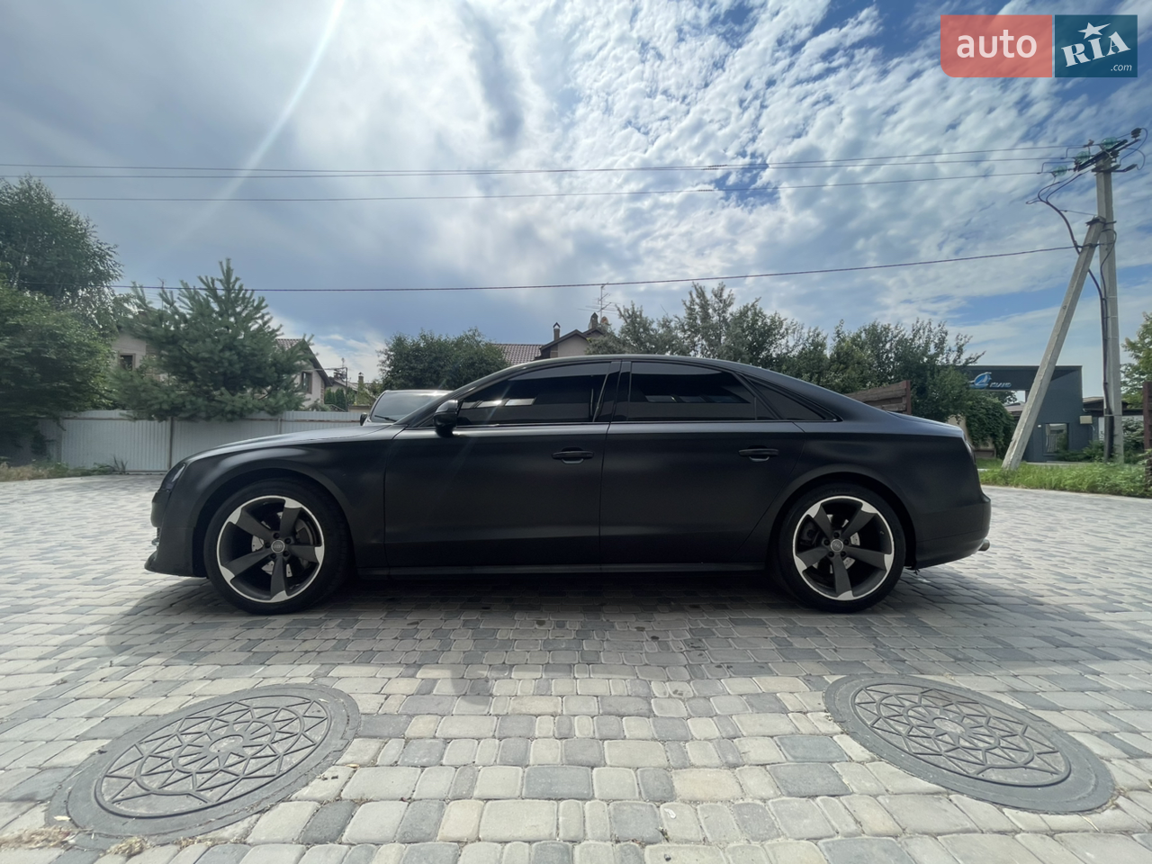 2010 Audi A8 - мініатюра 3