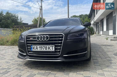Audi A8  2010