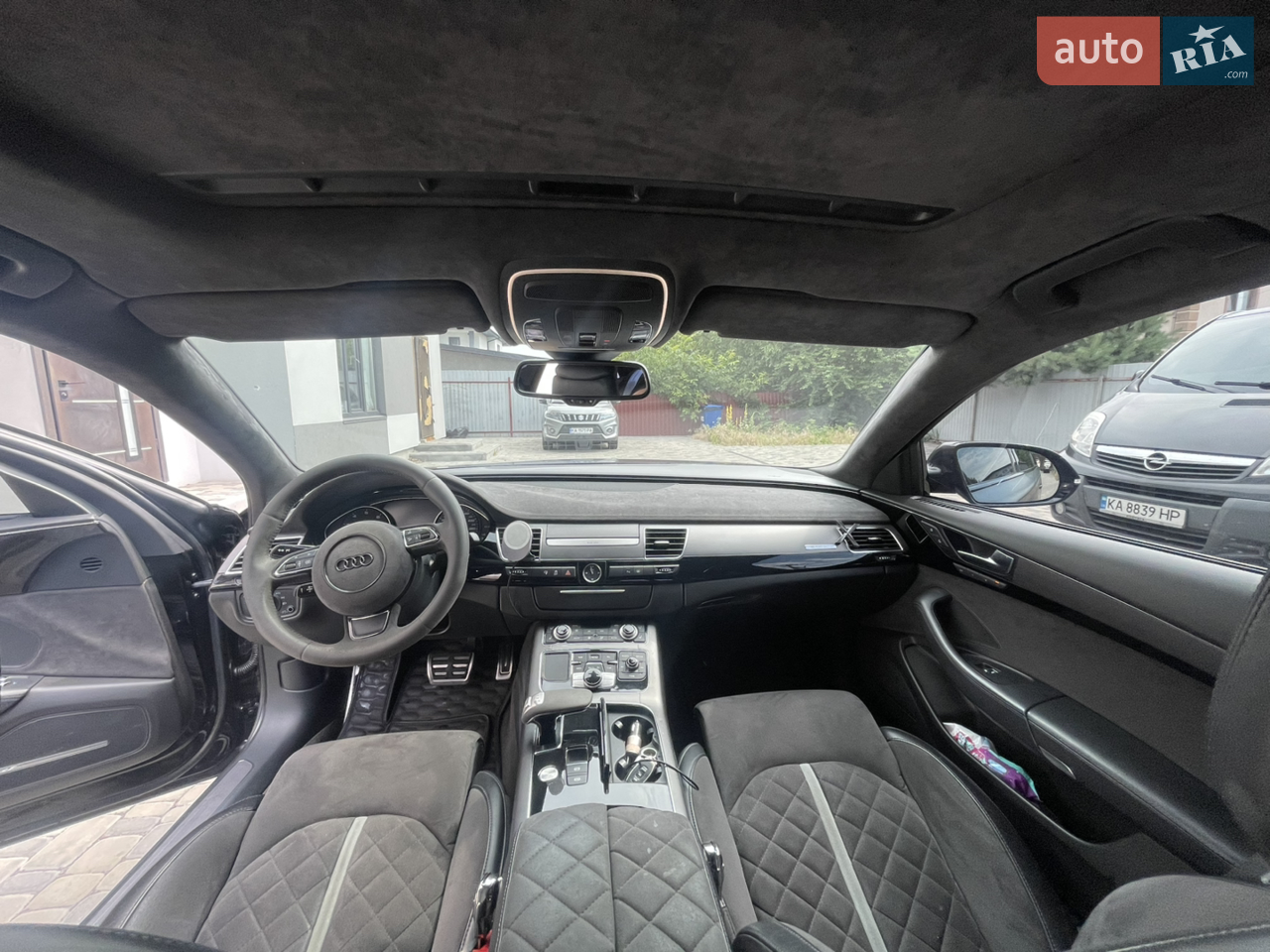 2010 Audi A8 - мініатюра 5