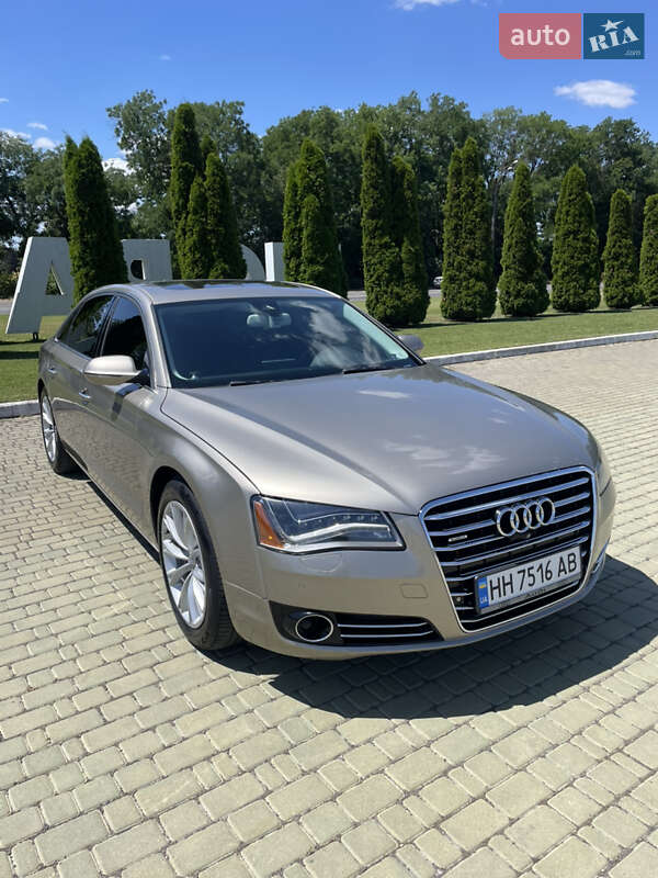 Audi A8 2013