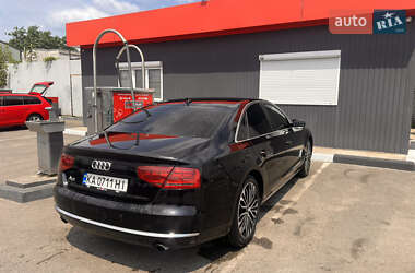 Audi A8  2013