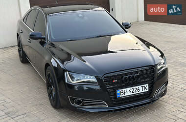 Audi A8  2012