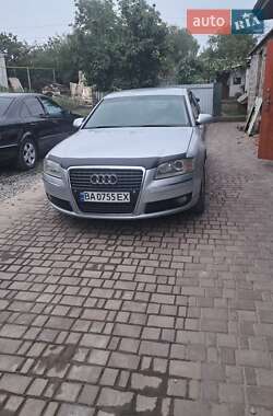 Audi A8  2004