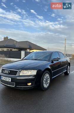 Audi A8  2004