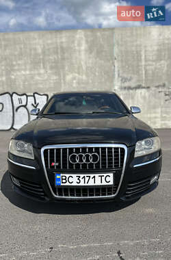 Audi A8  2007