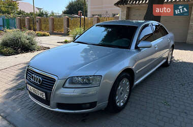 Audi A8  2006
