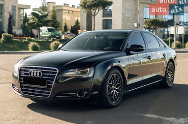 Audi A8  2010