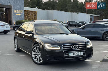 Audi A8  2012