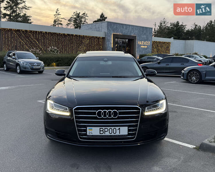 Седан Audi A8 2012 в Киеве