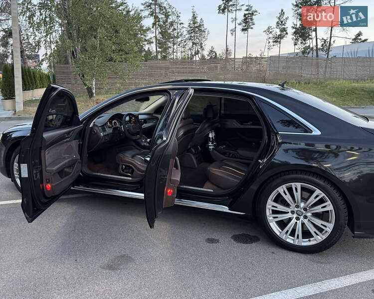 Седан Audi A8 2012 в Киеве