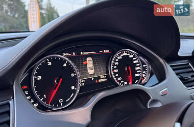 Седан Audi A8 2012 в Киеве