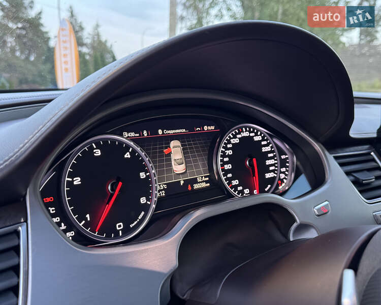 Седан Audi A8 2012 в Киеве