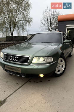 Audi A8  2002