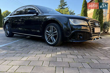 Audi A8  2011