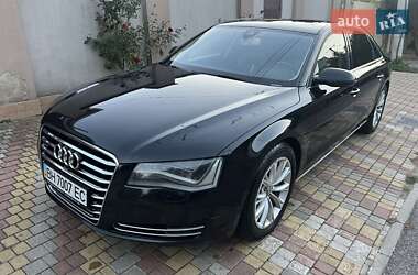 Audi A8  2012