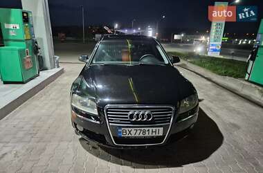 Audi A8  2005