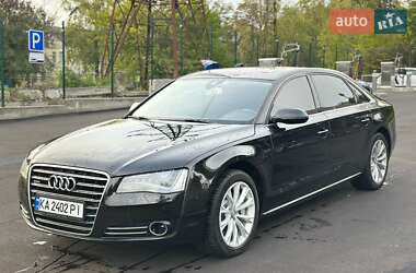 Audi A8  2011